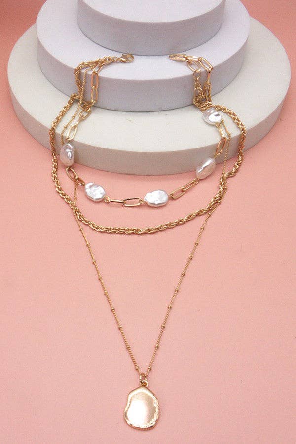 MULTI LAYER PEARL CHARM PENDANT NECKLACE