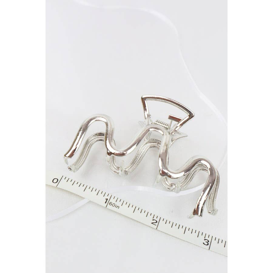Medium Wave Shape Metal Hair Claw
