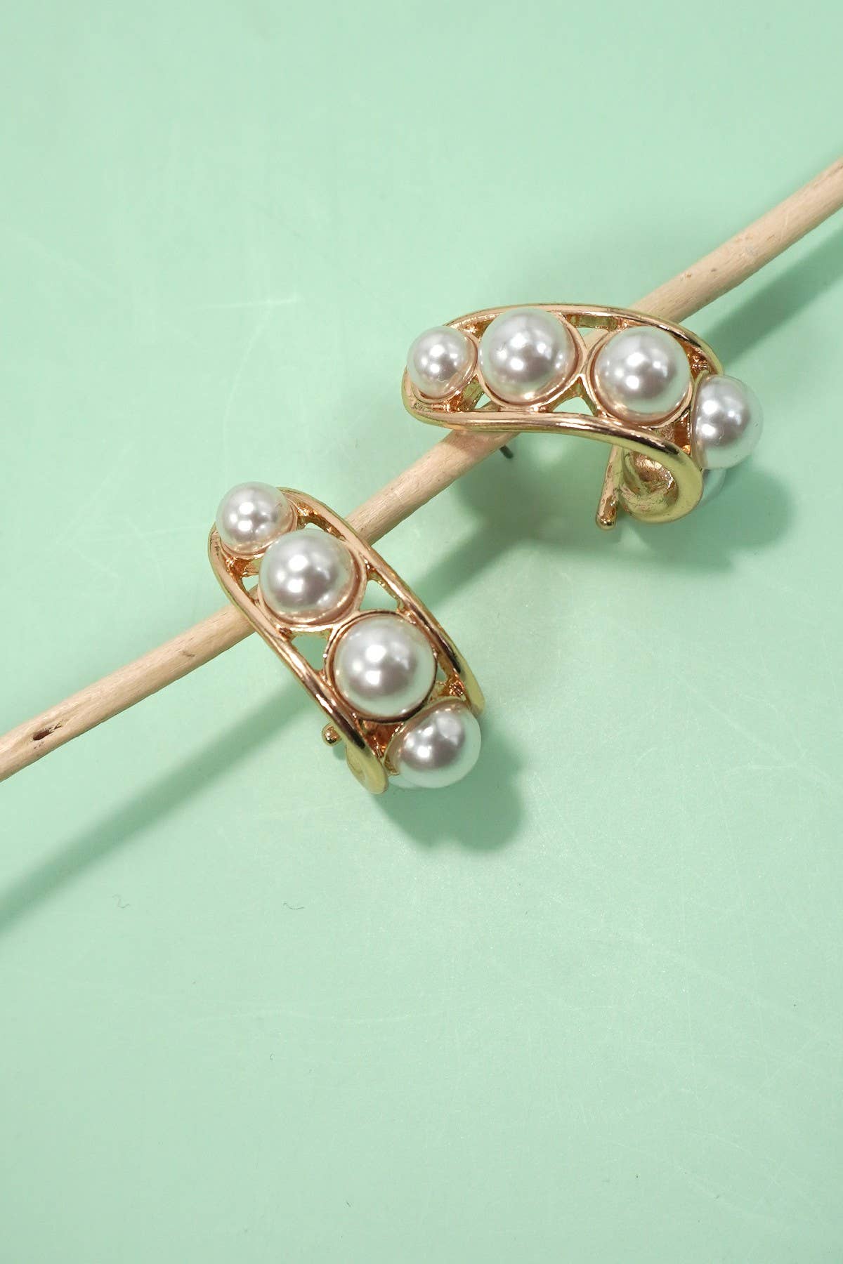 BOLD PEARL HOOP TITANIUM POST EARRINGS
