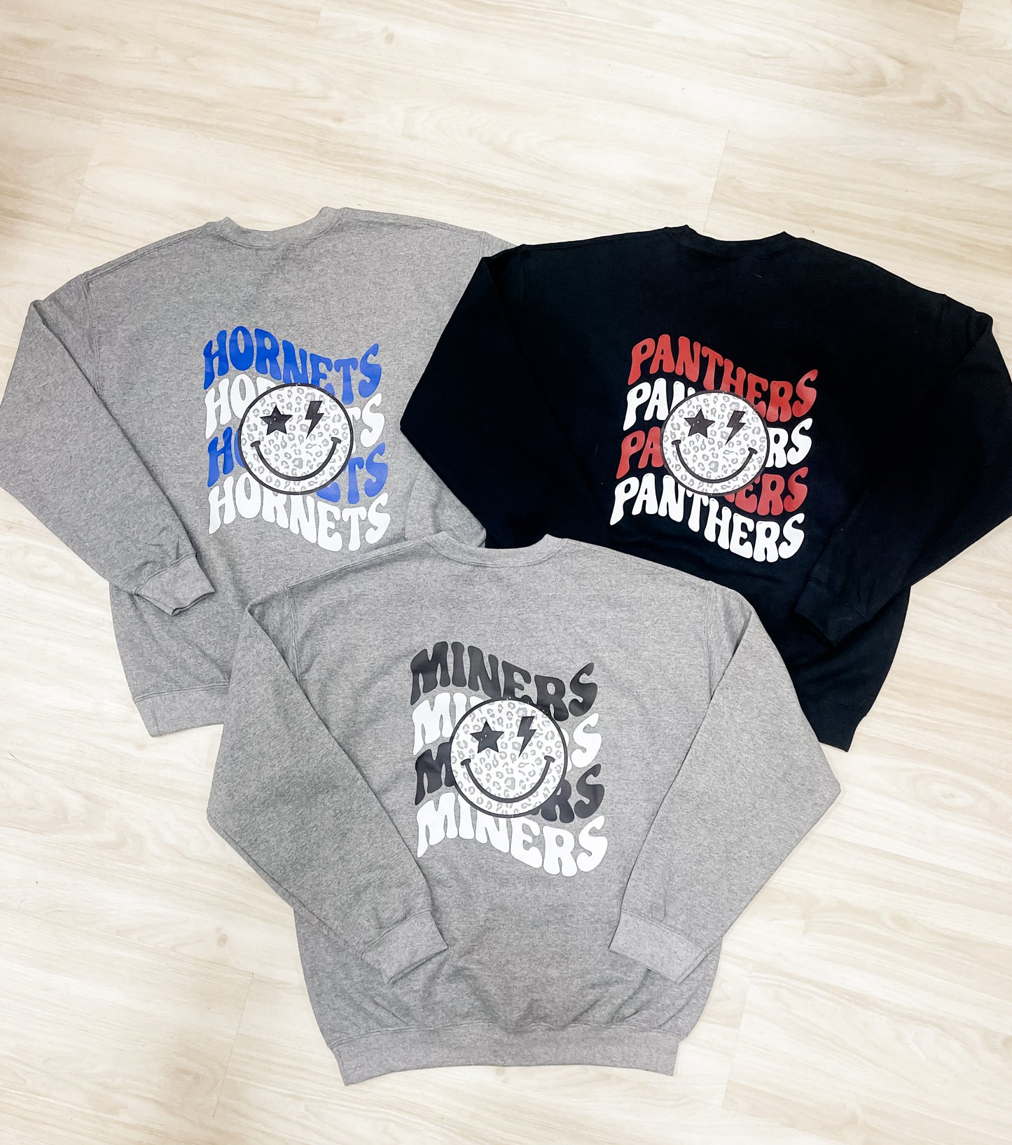 Mascot Smiley Sweatshirt: On Back