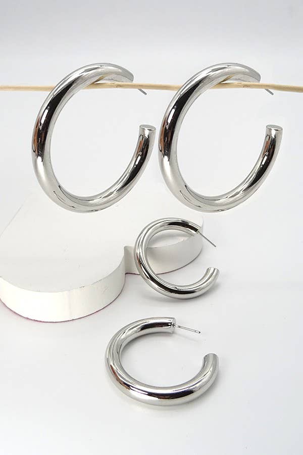 CHUNKY HOOP EARRING